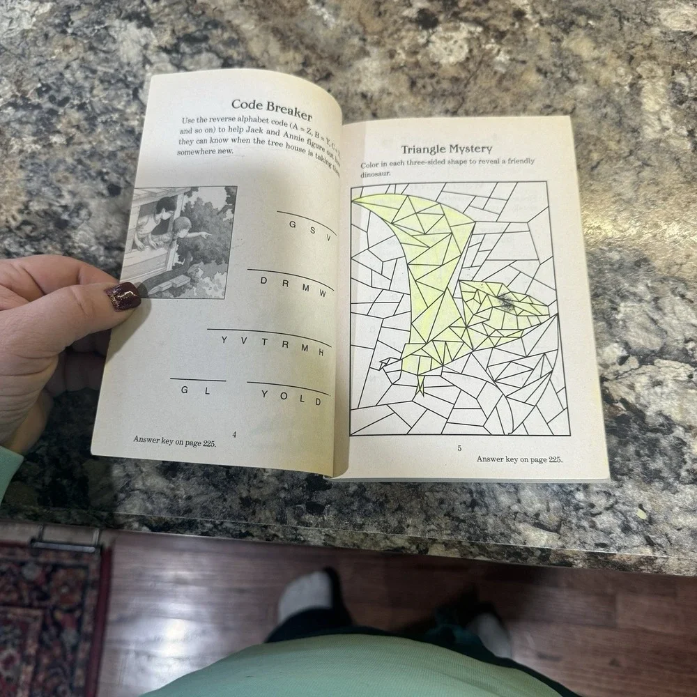 Games and Puzzles from the Tree House:- Mary Pope Osborne And 2‎ Books #24 & #36